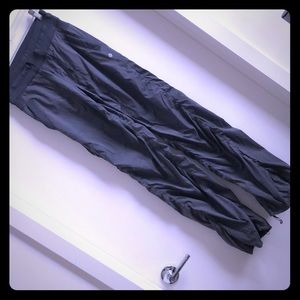 LULU 🍋- dance studio pant unlined grey-sz 2💎